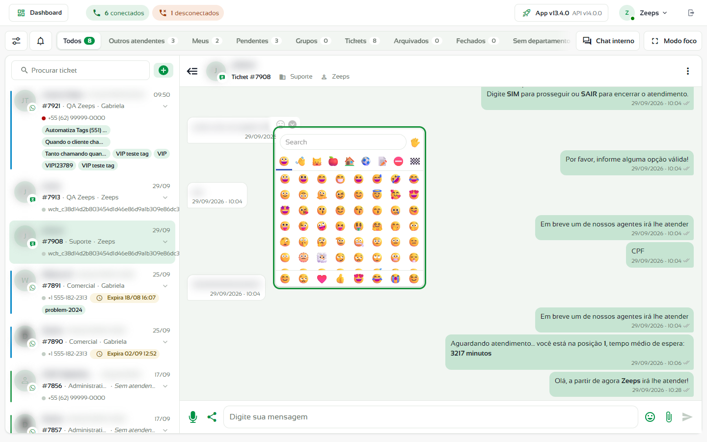 Janela de emojis aberta para reagir a uma mensagem