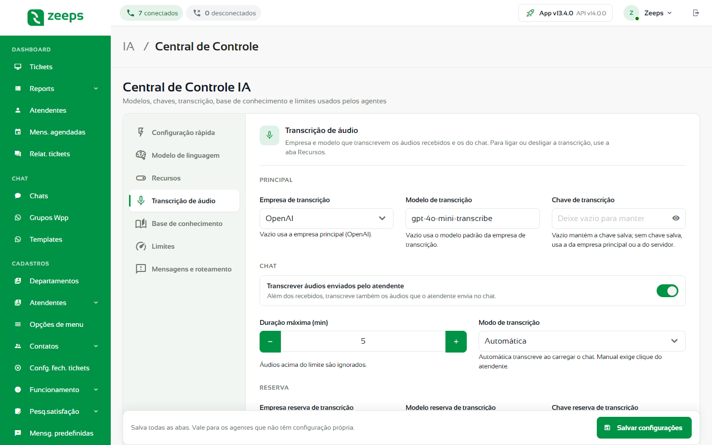 Aba Transcrição de áudio com a empresa, o modelo e as opções do chat
